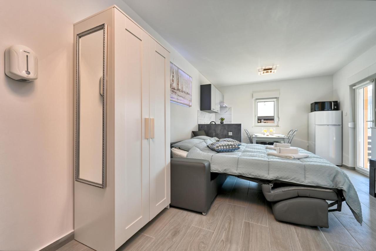 Apartman Michael / Novalja / Zrce Ngoại thất bức ảnh