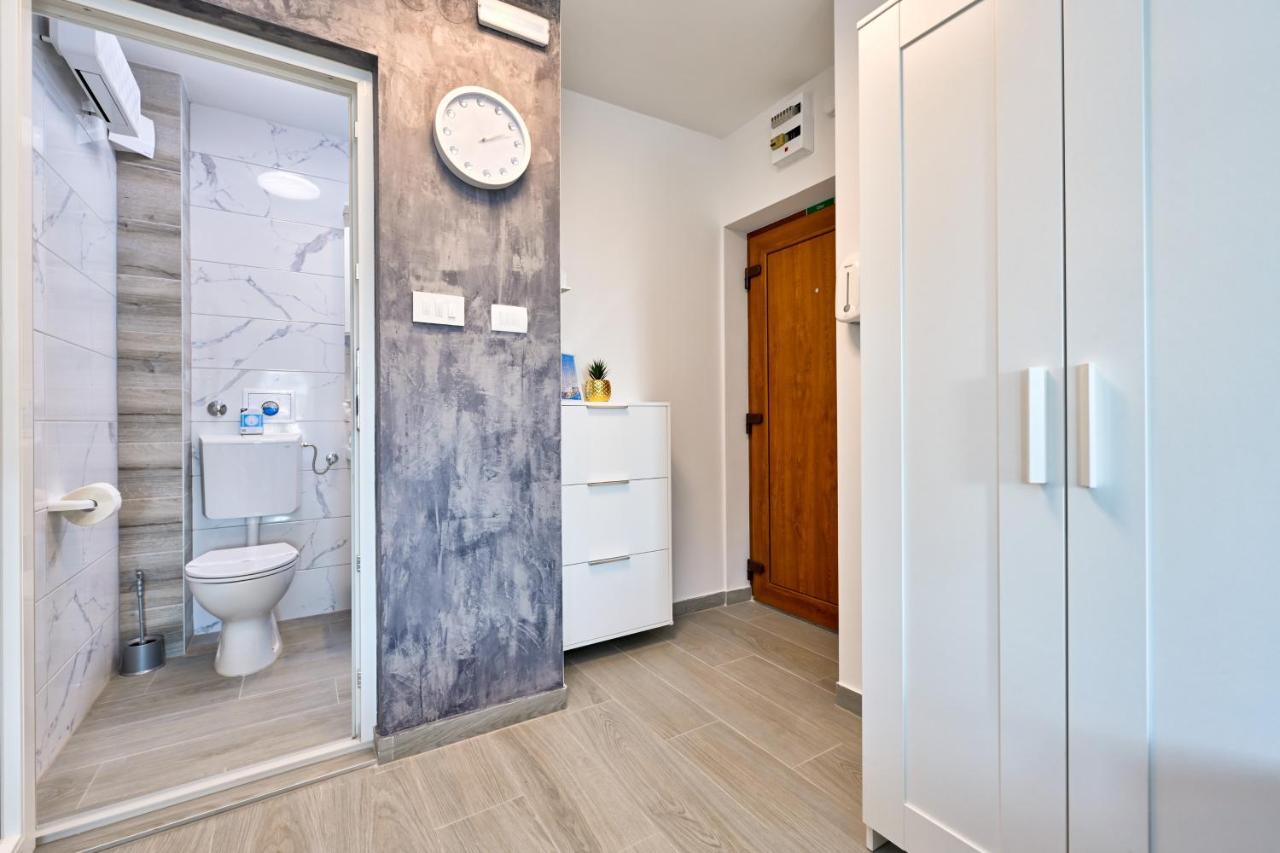 Apartman Michael / Novalja / Zrce Ngoại thất bức ảnh